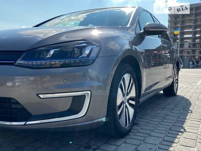 Коричневий Фольксваген e-Golf, об'ємом двигуна 0 л та пробігом 95 тис. км за 13299 $, фото 13 на Automoto.ua