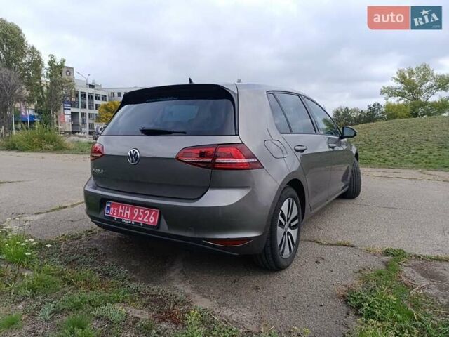 Коричневый Фольксваген e-Golf, объемом двигателя 0 л и пробегом 150 тыс. км за 9700 $, фото 7 на Automoto.ua