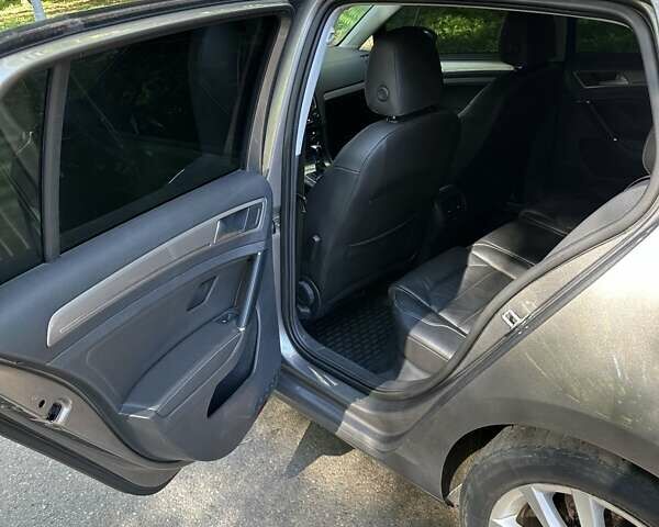 Коричневий Фольксваген e-Golf, об'ємом двигуна 0 л та пробігом 150 тис. км за 9700 $, фото 3 на Automoto.ua