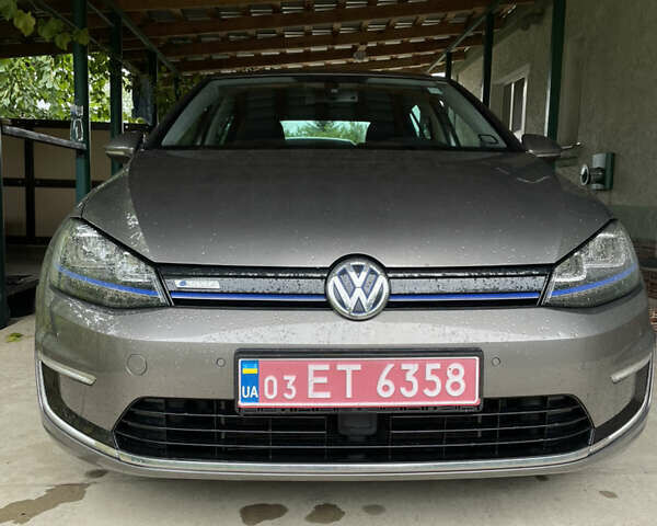 Коричневый Фольксваген e-Golf, объемом двигателя 0 л и пробегом 131 тыс. км за 8599 $, фото 1 на Automoto.ua