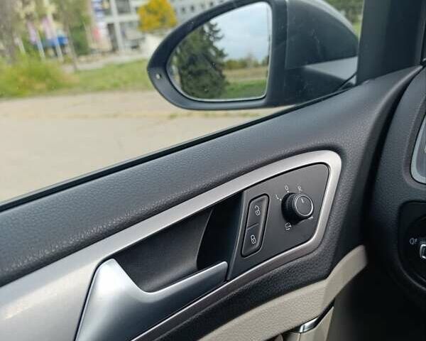 Коричневый Фольксваген e-Golf, объемом двигателя 0 л и пробегом 150 тыс. км за 11200 $, фото 21 на Automoto.ua