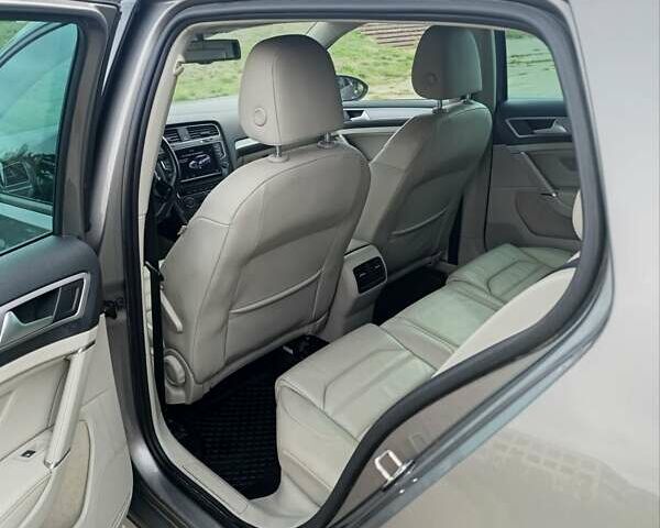 Коричневый Фольксваген e-Golf, объемом двигателя 0 л и пробегом 150 тыс. км за 11200 $, фото 11 на Automoto.ua