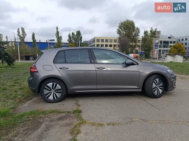Коричневый Фольксваген e-Golf, объемом двигателя 0 л и пробегом 150 тыс. км за 11200 $, фото 4 на Automoto.ua