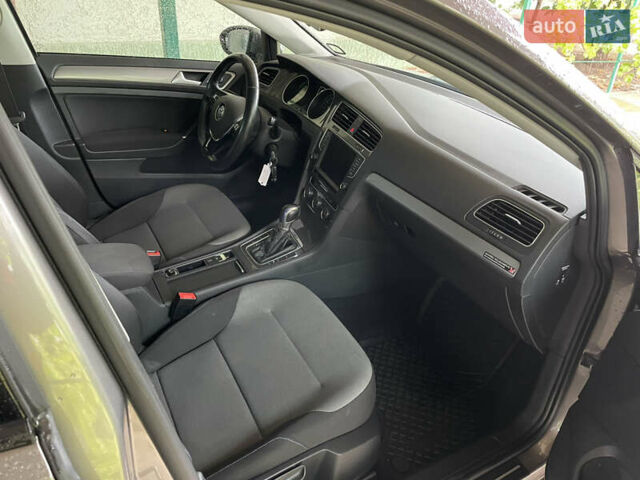 Коричневый Фольксваген e-Golf, объемом двигателя 0 л и пробегом 131 тыс. км за 8599 $, фото 9 на Automoto.ua
