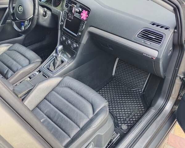 Коричневый Фольксваген e-Golf, объемом двигателя 0 л и пробегом 135 тыс. км за 8990 $, фото 25 на Automoto.ua