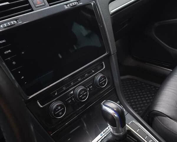 Коричневый Фольксваген e-Golf, объемом двигателя 0 л и пробегом 145 тыс. км за 15999 $, фото 64 на Automoto.ua
