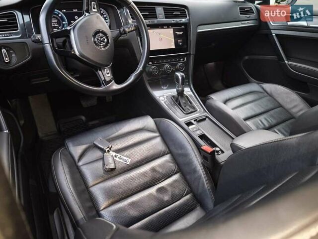 Коричневый Фольксваген e-Golf, объемом двигателя 0 л и пробегом 145 тыс. км за 15999 $, фото 37 на Automoto.ua