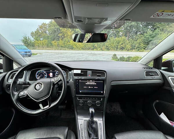 Червоний Фольксваген e-Golf, об'ємом двигуна 0 л та пробігом 130 тис. км за 12500 $, фото 10 на Automoto.ua