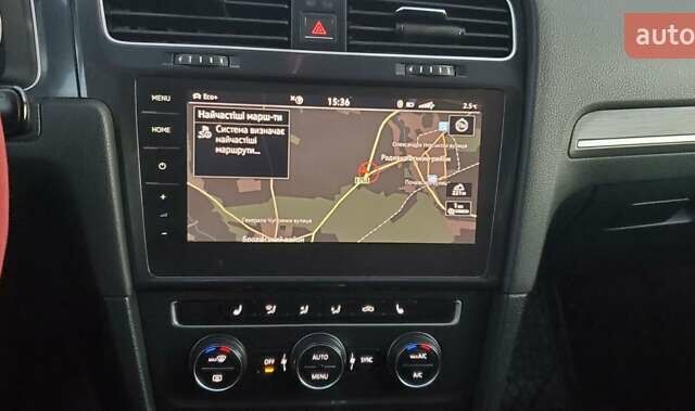 Красный Фольксваген e-Golf, объемом двигателя 0 л и пробегом 160 тыс. км за 11600 $, фото 25 на Automoto.ua