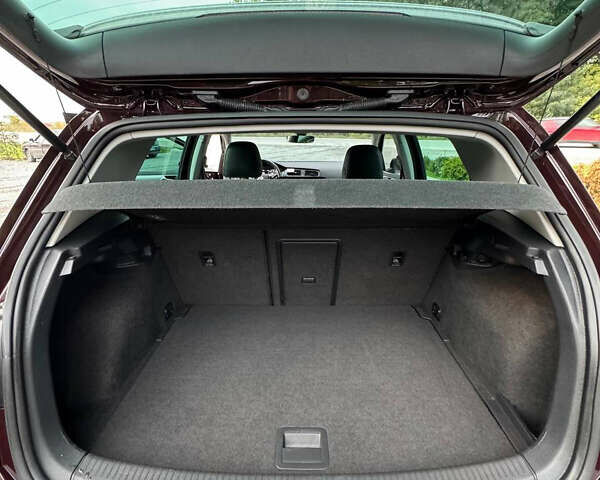 Червоний Фольксваген e-Golf, об'ємом двигуна 0 л та пробігом 130 тис. км за 12500 $, фото 12 на Automoto.ua