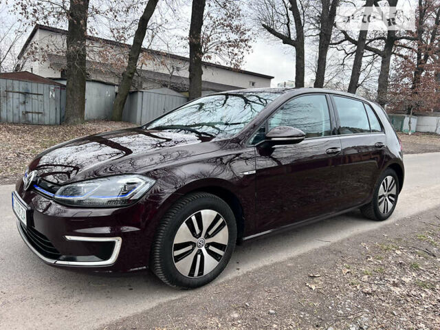 Червоний Фольксваген e-Golf, об'ємом двигуна 0 л та пробігом 88 тис. км за 13900 $, фото 19 на Automoto.ua