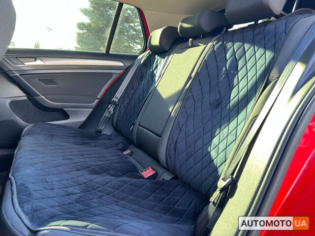 Красный Фольксваген e-Golf, объемом двигателя 36 л и пробегом 89 тыс. км за 14500 $, фото 11 на Automoto.ua