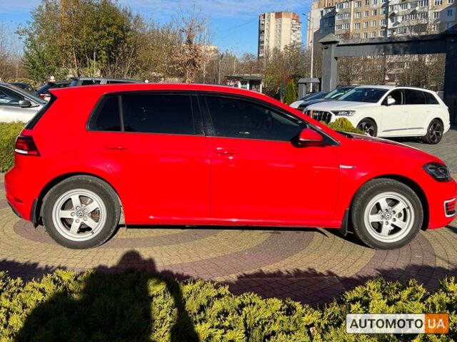 Красный Фольксваген e-Golf, объемом двигателя 36 л и пробегом 89 тыс. км за 14500 $, фото 7 на Automoto.ua