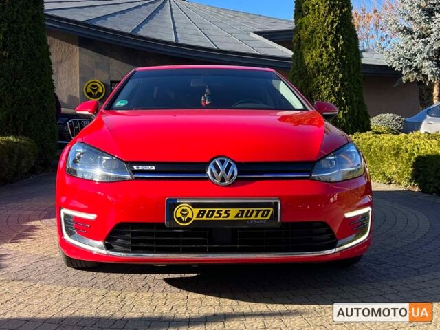 Красный Фольксваген e-Golf, объемом двигателя 36 л и пробегом 89 тыс. км за 14500 $, фото 1 на Automoto.ua