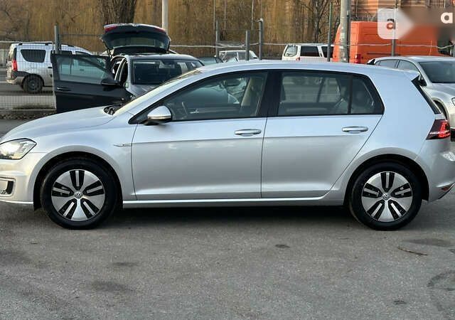 Фольксваген e-Golf, объемом двигателя 0 л и пробегом 99 тыс. км за 12900 $, фото 12 на Automoto.ua