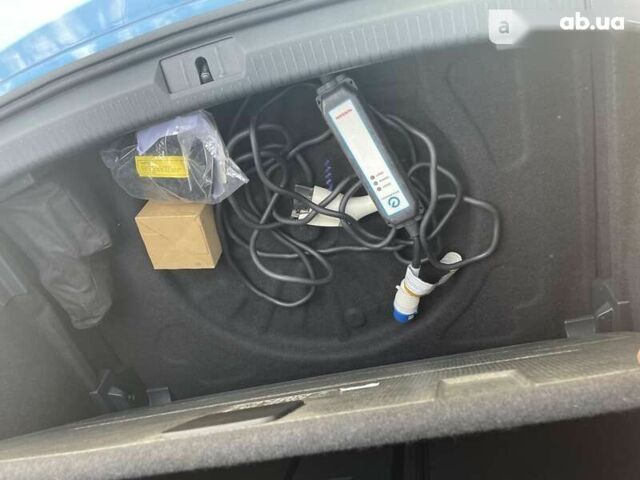 Фольксваген e-Golf, объемом двигателя 0 л и пробегом 55 тыс. км за 12500 $, фото 11 на Automoto.ua