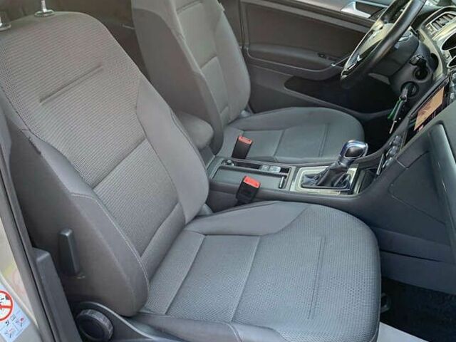 Фольксваген e-Golf, объемом двигателя 0 л и пробегом 92 тыс. км за 19950 $, фото 9 на Automoto.ua