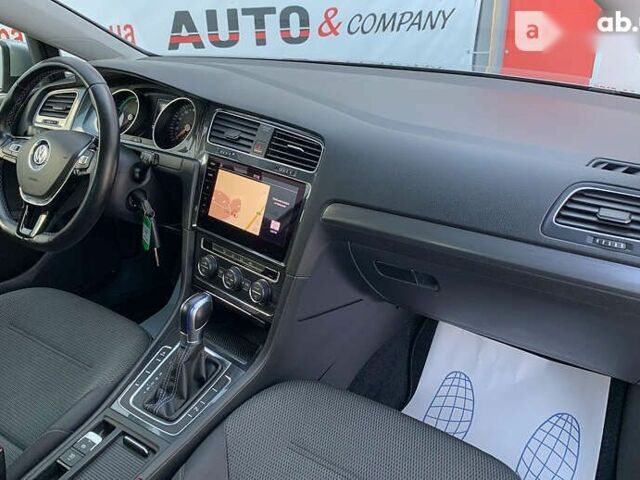 Фольксваген e-Golf, объемом двигателя 0 л и пробегом 92 тыс. км за 19950 $, фото 10 на Automoto.ua