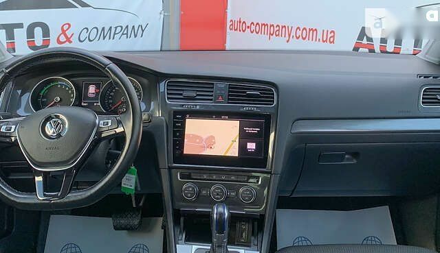 Фольксваген e-Golf, объемом двигателя 0 л и пробегом 92 тыс. км за 19950 $, фото 11 на Automoto.ua