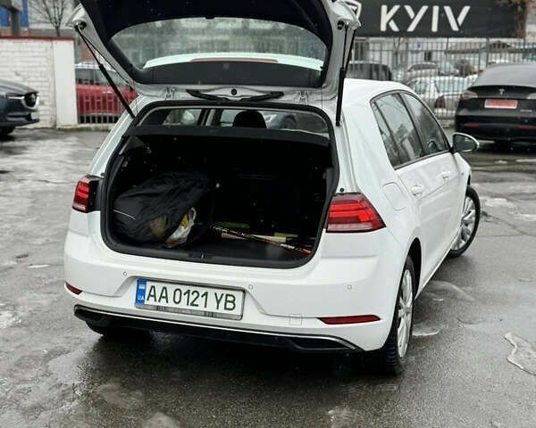 Фольксваген e-Golf, объемом двигателя 0 л и пробегом 20 тыс. км за 16800 $, фото 2 на Automoto.ua