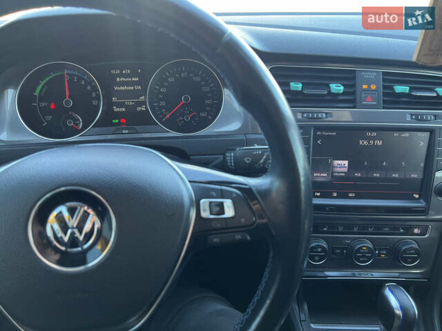 Фольксваген e-Golf, об'ємом двигуна 0 л та пробігом 110 тис. км за 9200 $, фото 13 на Automoto.ua