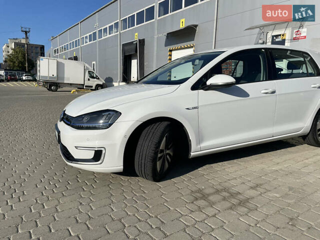 Фольксваген e-Golf, объемом двигателя 0 л и пробегом 110 тыс. км за 10800 $, фото 2 на Automoto.ua