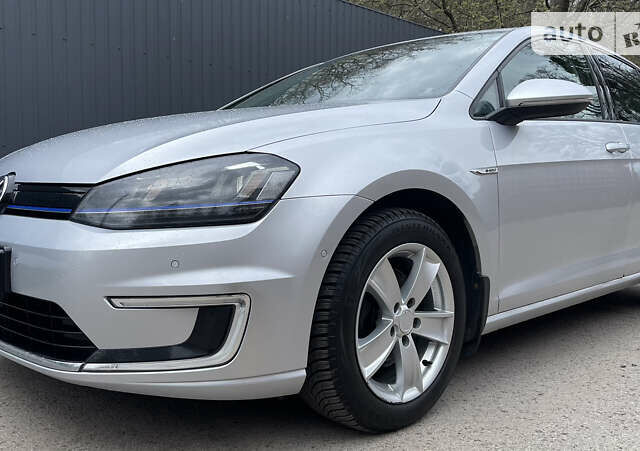 Фольксваген e-Golf, об'ємом двигуна 0 л та пробігом 142 тис. км за 9499 $, фото 13 на Automoto.ua