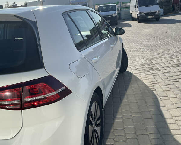 Фольксваген e-Golf, объемом двигателя 0 л и пробегом 110 тыс. км за 10800 $, фото 9 на Automoto.ua
