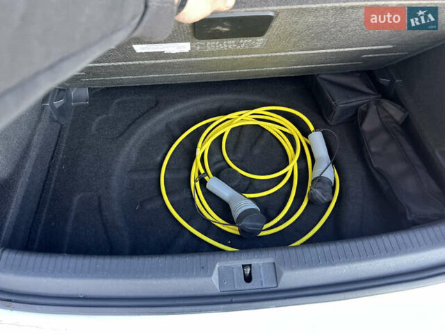 Фольксваген e-Golf, об'ємом двигуна 0 л та пробігом 110 тис. км за 9200 $, фото 9 на Automoto.ua