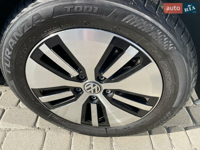 Фольксваген e-Golf, объемом двигателя 0 л и пробегом 110 тыс. км за 10800 $, фото 6 на Automoto.ua
