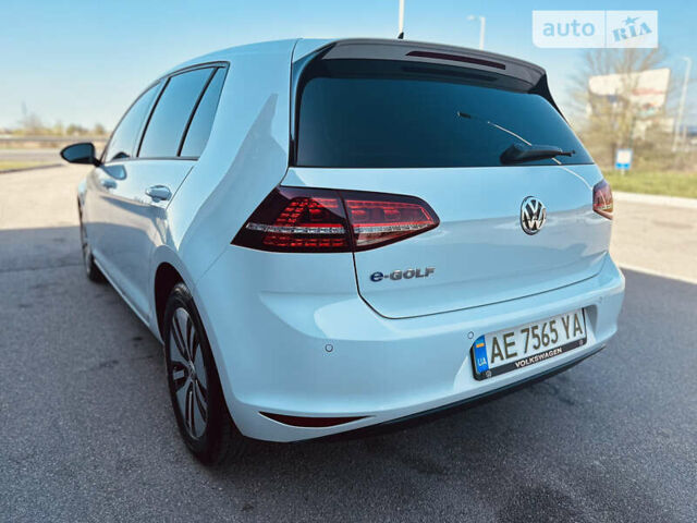 Фольксваген e-Golf, объемом двигателя 0 л и пробегом 135 тыс. км за 10999 $, фото 5 на Automoto.ua