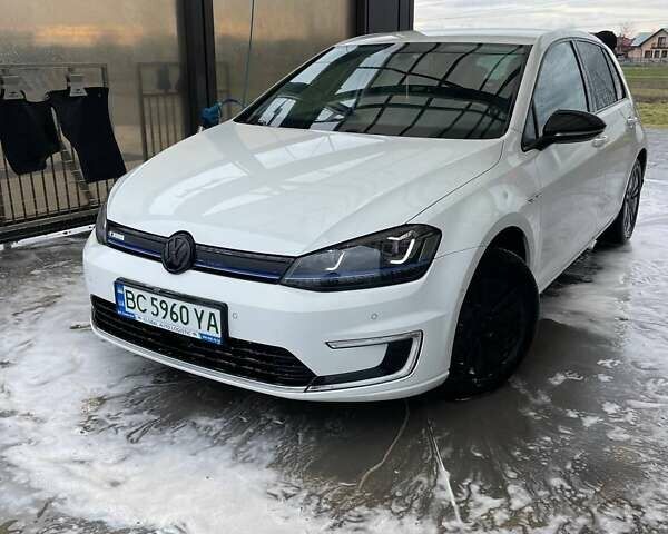 Фольксваген e-Golf, об'ємом двигуна 0 л та пробігом 155 тис. км за 10100 $, фото 1 на Automoto.ua