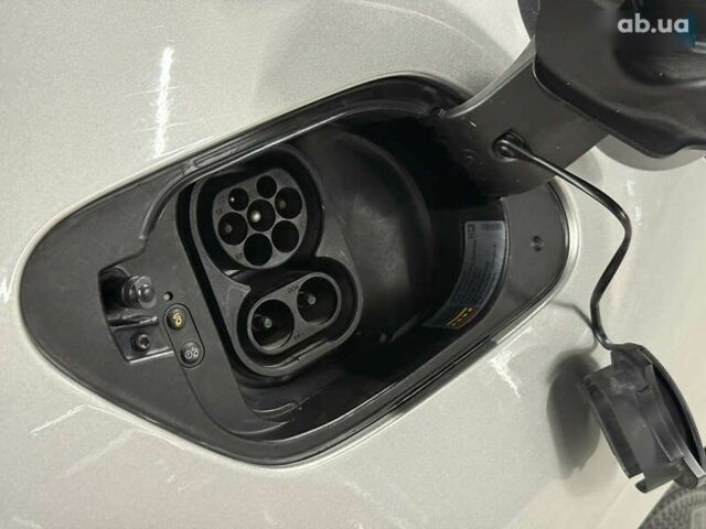 Фольксваген e-Golf, объемом двигателя 0 л и пробегом 128 тыс. км за 8100 $, фото 26 на Automoto.ua