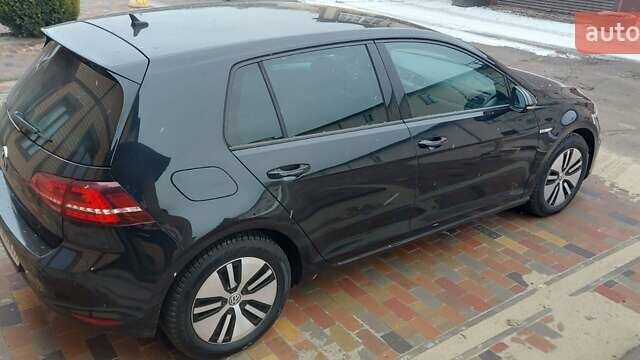 Фольксваген e-Golf, объемом двигателя 0 л и пробегом 126 тыс. км за 7600 $, фото 2 на Automoto.ua