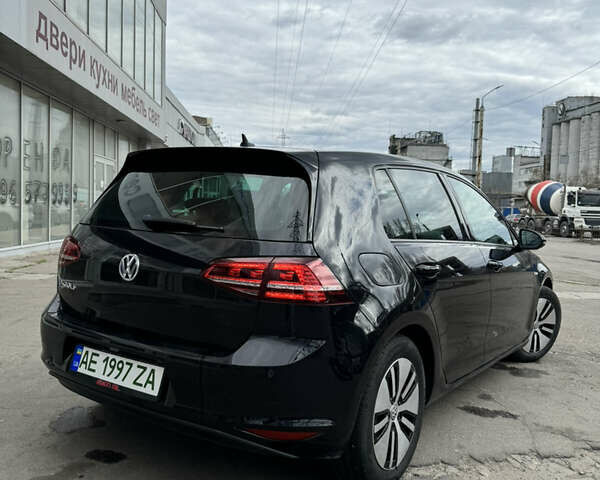 Фольксваген e-Golf, объемом двигателя 0 л и пробегом 105 тыс. км за 13499 $, фото 4 на Automoto.ua