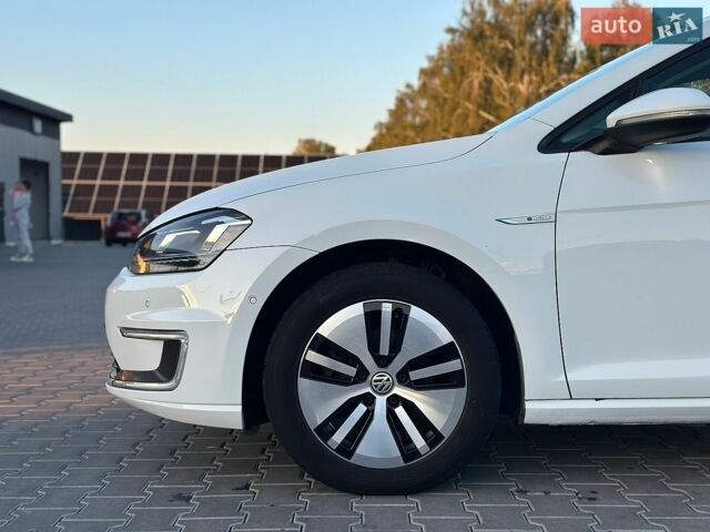 Фольксваген e-Golf, объемом двигателя 0 л и пробегом 156 тыс. км за 7950 $, фото 3 на Automoto.ua