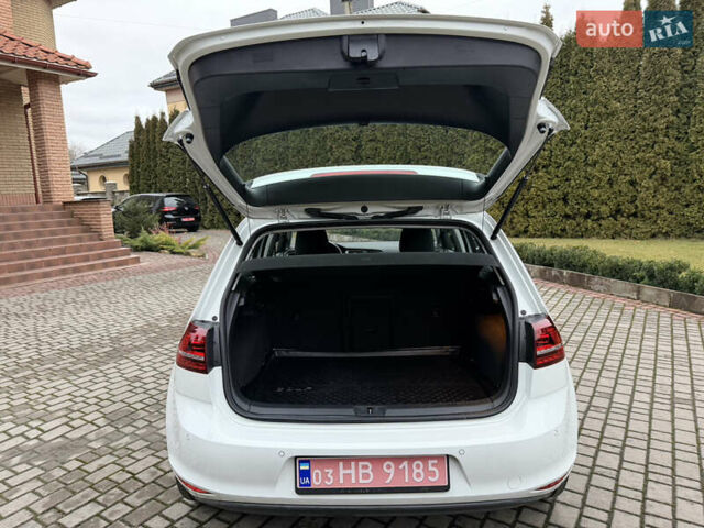 Фольксваген e-Golf, объемом двигателя 0 л и пробегом 110 тыс. км за 8990 $, фото 24 на Automoto.ua