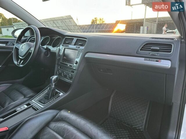 Фольксваген e-Golf, объемом двигателя 0 л и пробегом 156 тыс. км за 7950 $, фото 105 на Automoto.ua
