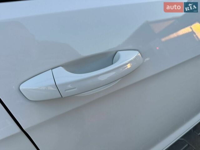 Фольксваген e-Golf, объемом двигателя 0 л и пробегом 156 тыс. км за 7950 $, фото 22 на Automoto.ua
