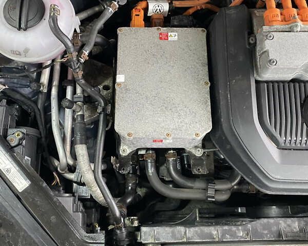 Фольксваген e-Golf, объемом двигателя 0 л и пробегом 179 тыс. км за 7950 $, фото 18 на Automoto.ua