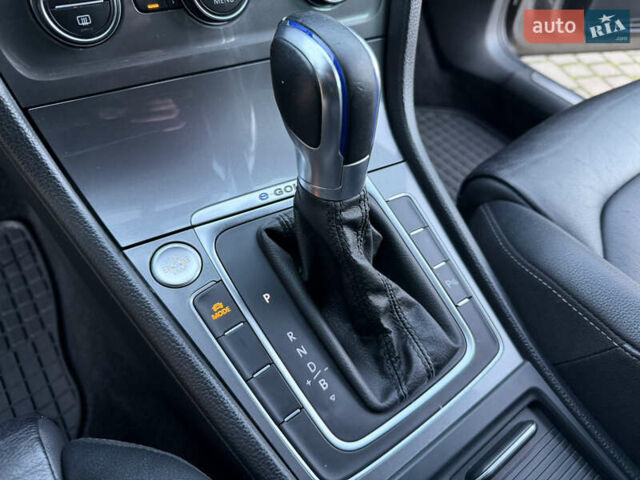 Фольксваген e-Golf, объемом двигателя 0 л и пробегом 99 тыс. км за 9300 $, фото 62 на Automoto.ua