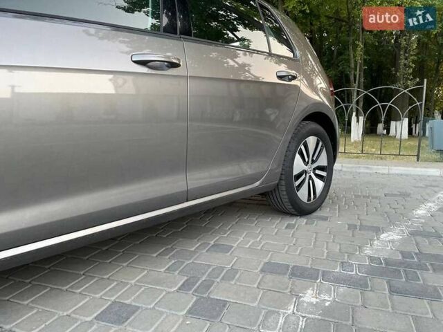 Фольксваген e-Golf, объемом двигателя 0 л и пробегом 100 тыс. км за 10800 $, фото 5 на Automoto.ua