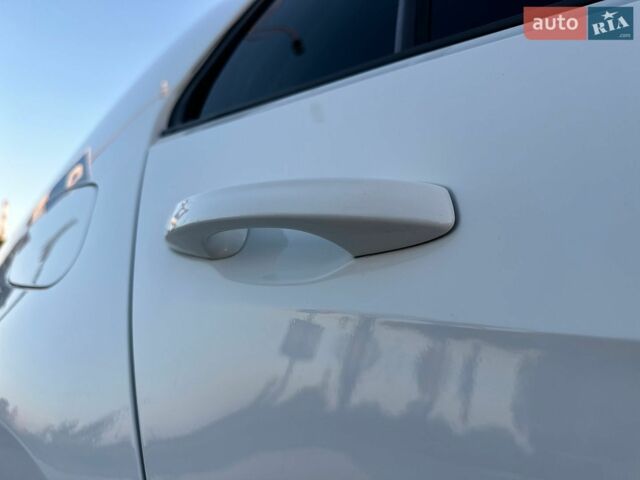 Фольксваген e-Golf, объемом двигателя 0 л и пробегом 156 тыс. км за 7950 $, фото 24 на Automoto.ua