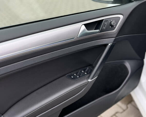 Фольксваген e-Golf, об'ємом двигуна 0 л та пробігом 115 тис. км за 8800 $, фото 34 на Automoto.ua