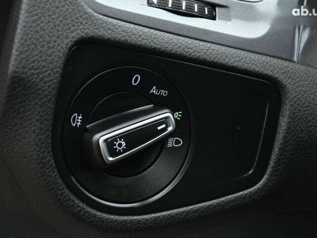 Фольксваген e-Golf, объемом двигателя 0 л и пробегом 112 тыс. км за 8950 $, фото 16 на Automoto.ua