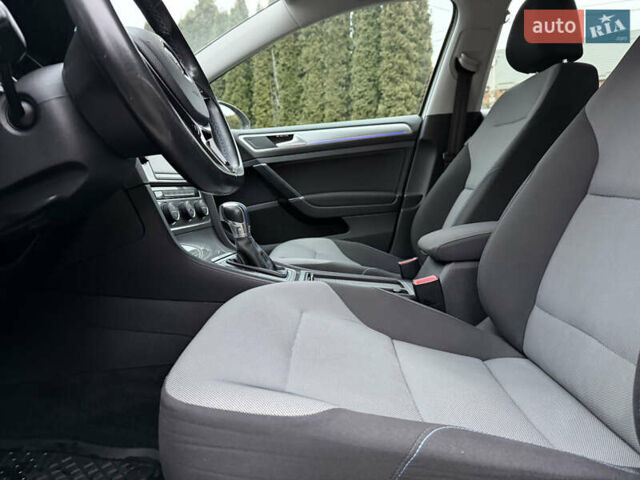 Фольксваген e-Golf, объемом двигателя 0 л и пробегом 110 тыс. км за 8990 $, фото 70 на Automoto.ua