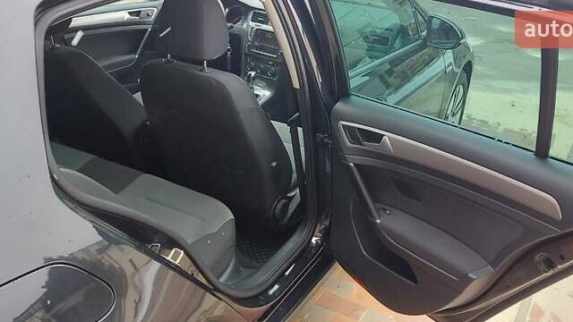 Фольксваген e-Golf, объемом двигателя 0 л и пробегом 126 тыс. км за 7600 $, фото 3 на Automoto.ua