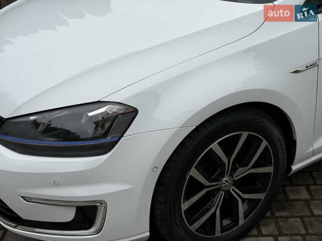 Фольксваген e-Golf, объемом двигателя 0 л и пробегом 110 тыс. км за 8990 $, фото 22 на Automoto.ua