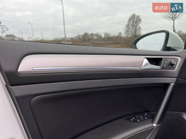 Фольксваген e-Golf, об'ємом двигуна 0 л та пробігом 115 тис. км за 8800 $, фото 35 на Automoto.ua