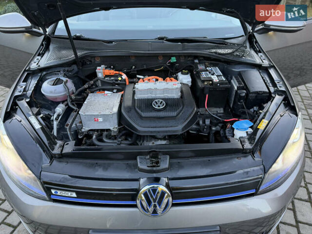 Фольксваген e-Golf, объемом двигателя 0 л и пробегом 99 тыс. км за 9300 $, фото 83 на Automoto.ua